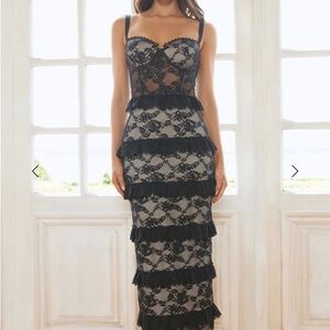 LUXE MYSTIQUE LACE MAXI DRESS BLACK